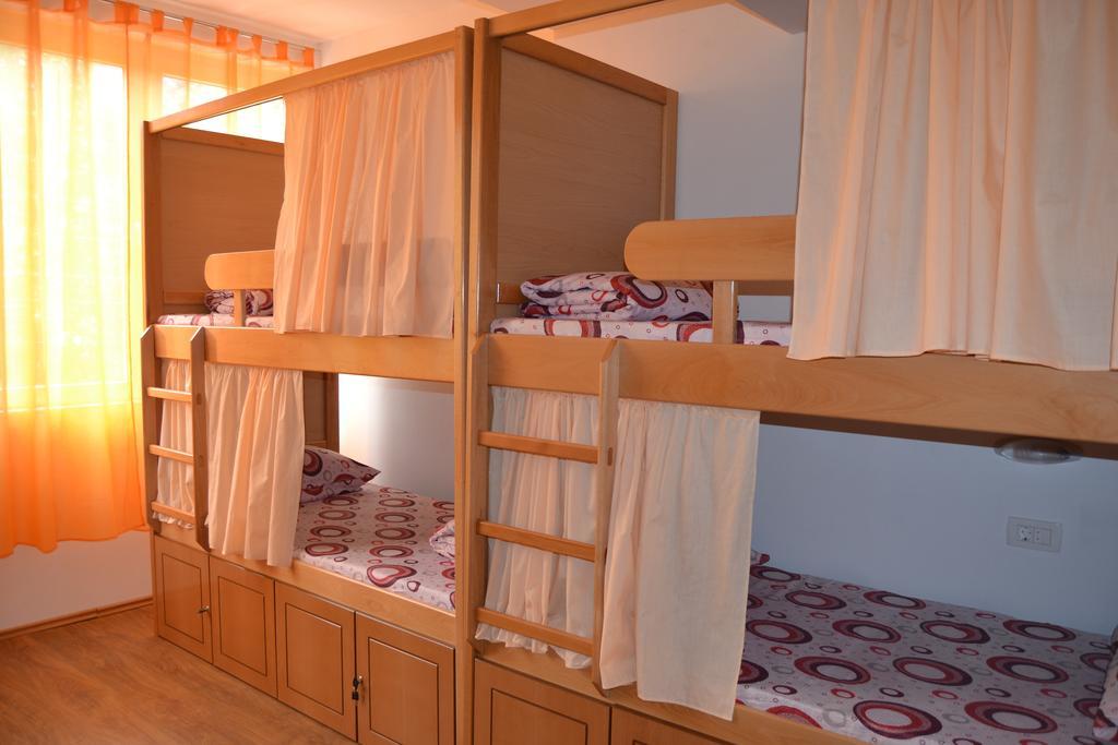 Hostel Valentin 2 Skopje Kamer foto