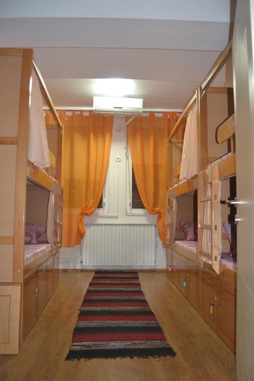 Hostel Valentin 2 Skopje Kamer foto