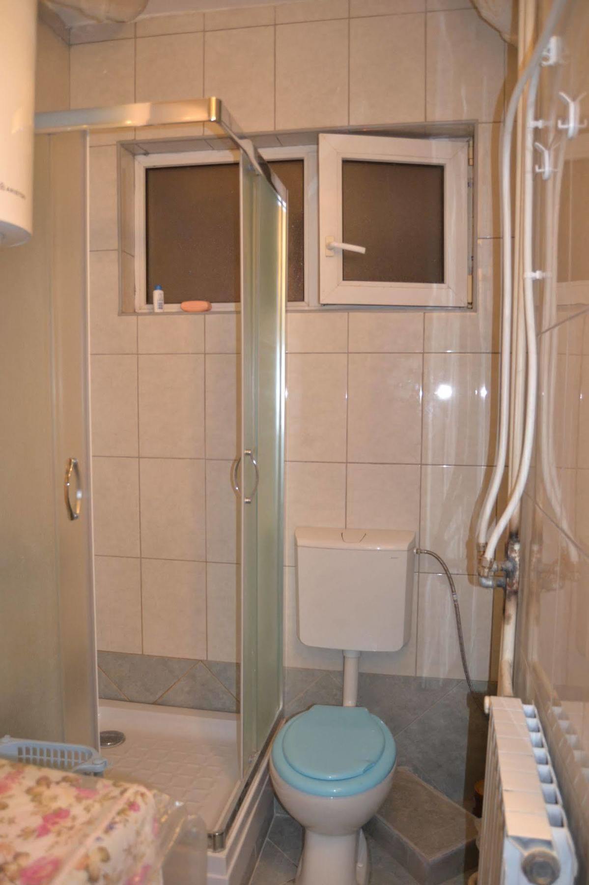 Hostel Valentin 2 Skopje Buitenkant foto